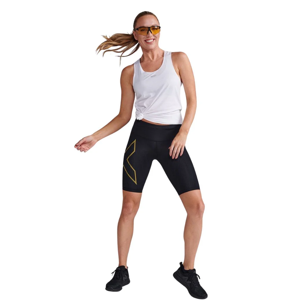 2XU Light Speed Mid-Rise Compression Women's Shorts - Image 3
