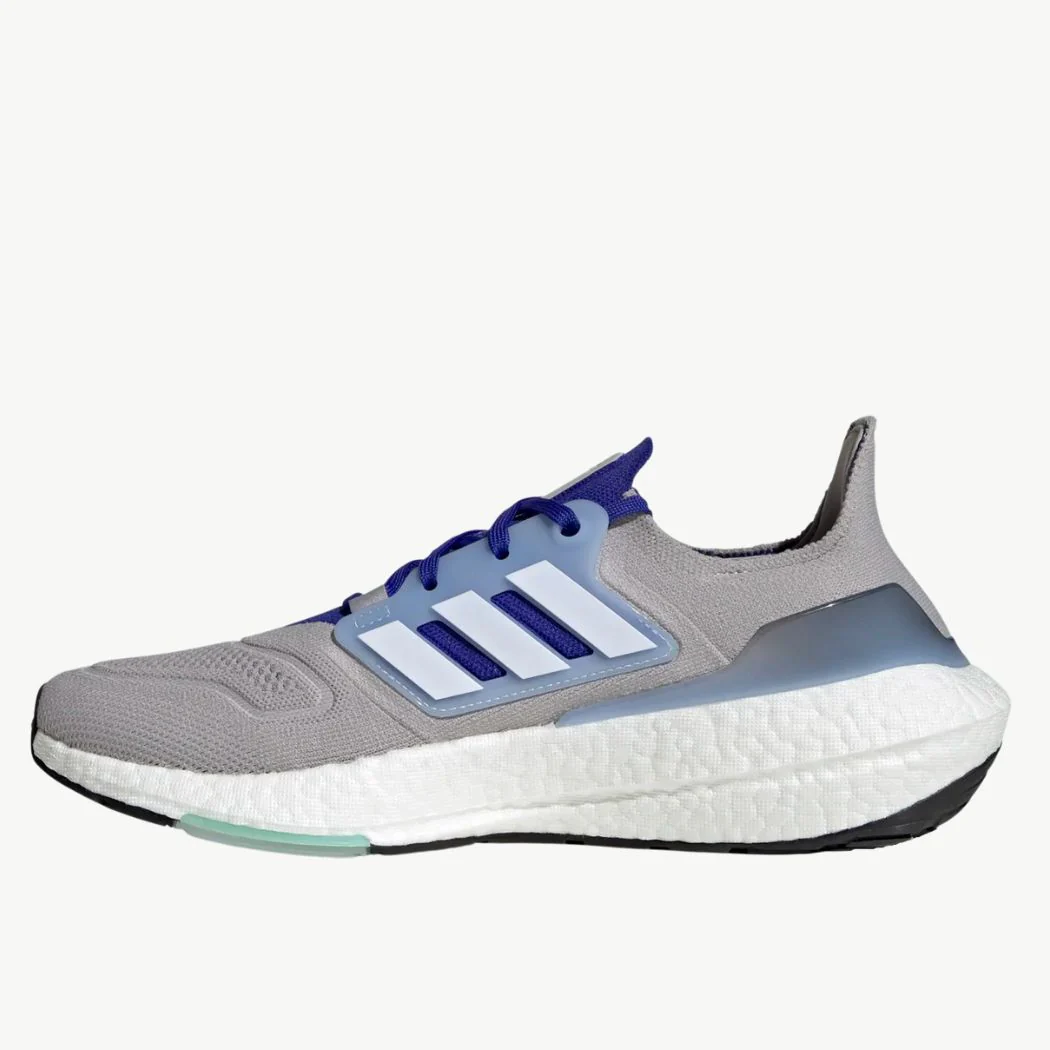 adidas Ultraboost 22 Men's Running Shoes - Image 2