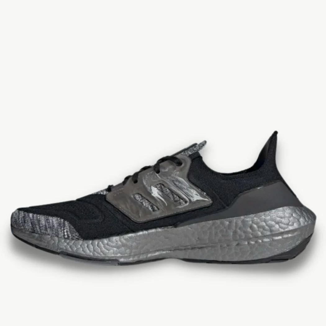 adidas Ultraboost 22 Men's Running Shoes - Image 2