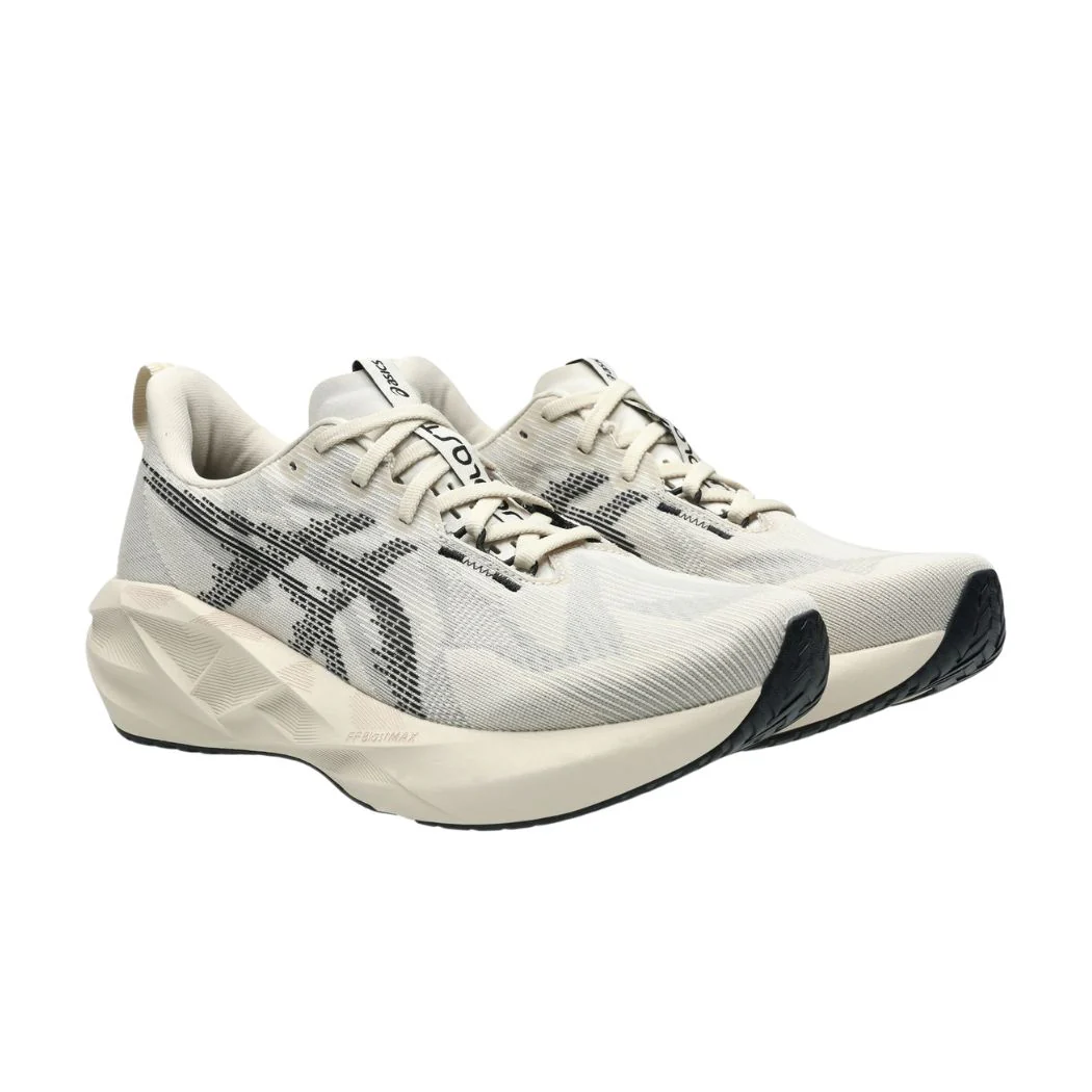 asics Novablast 5 Men's Running Shoes - Image 3