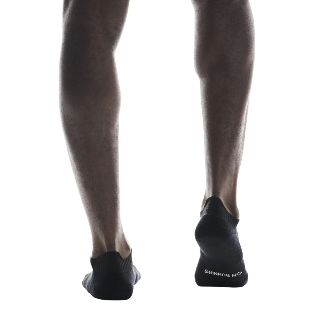 on Core Run Low 2P Unisex Socks - Image 2