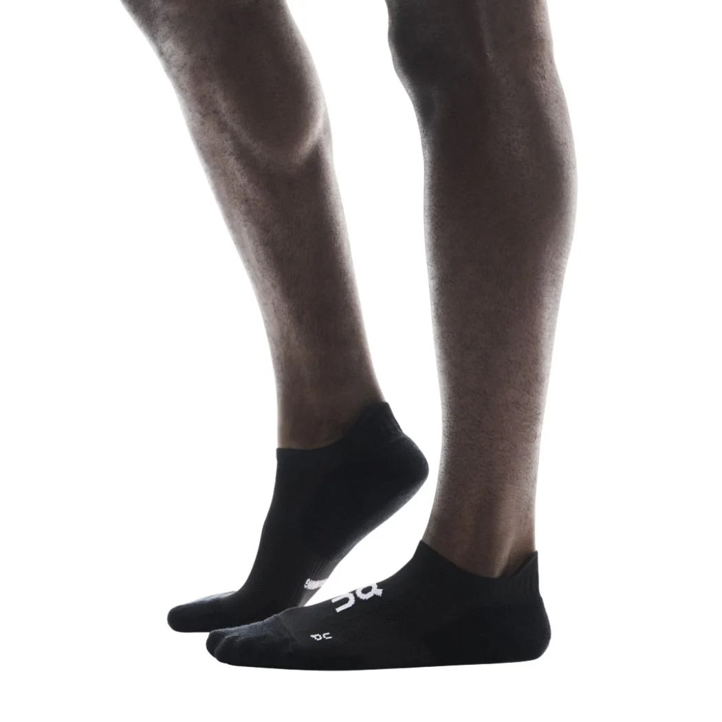 on Core Run Low 2P Unisex Socks - Image 3