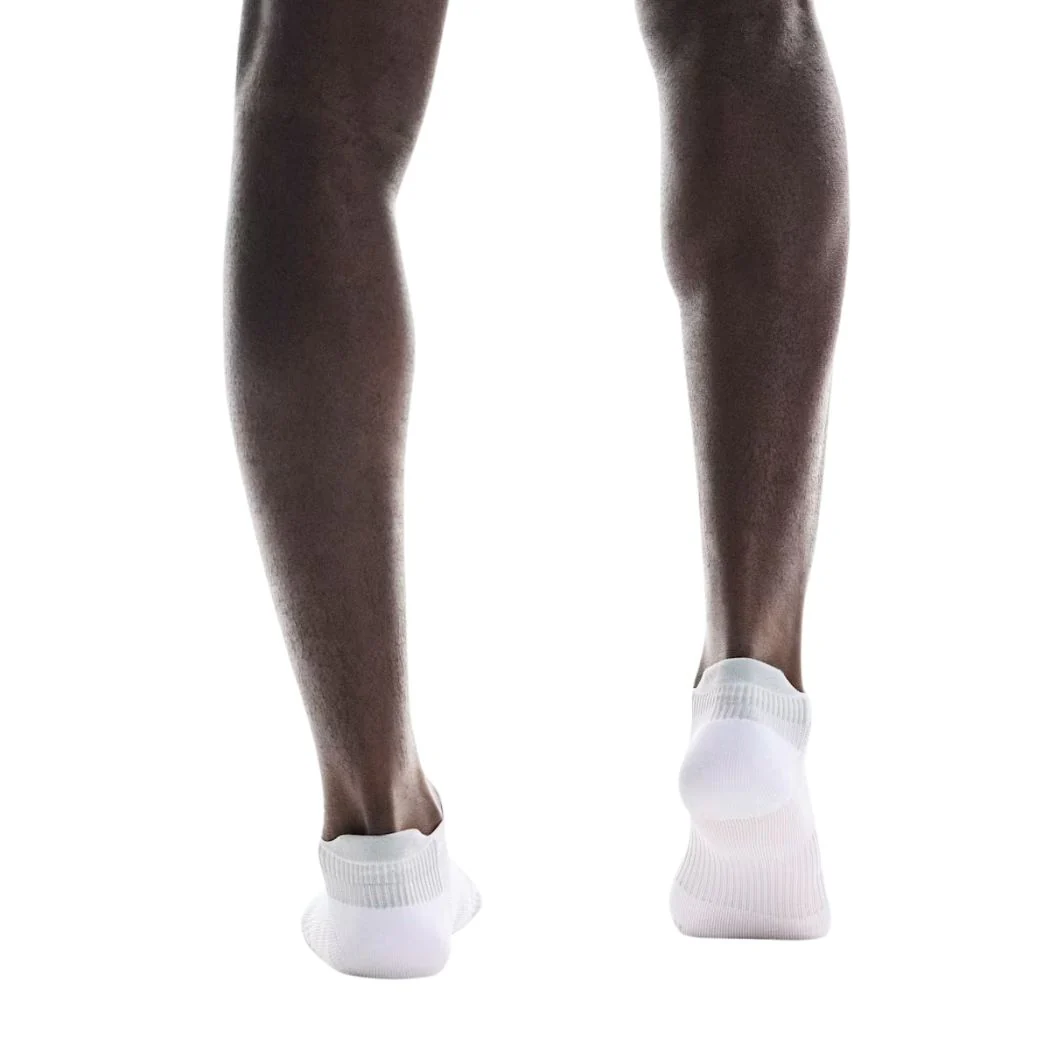 on Performance Run Low Unisex Socks - Image 3