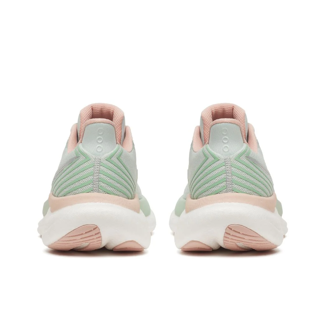 saucony Triumph 23 Women's Running Shoes - Image 4