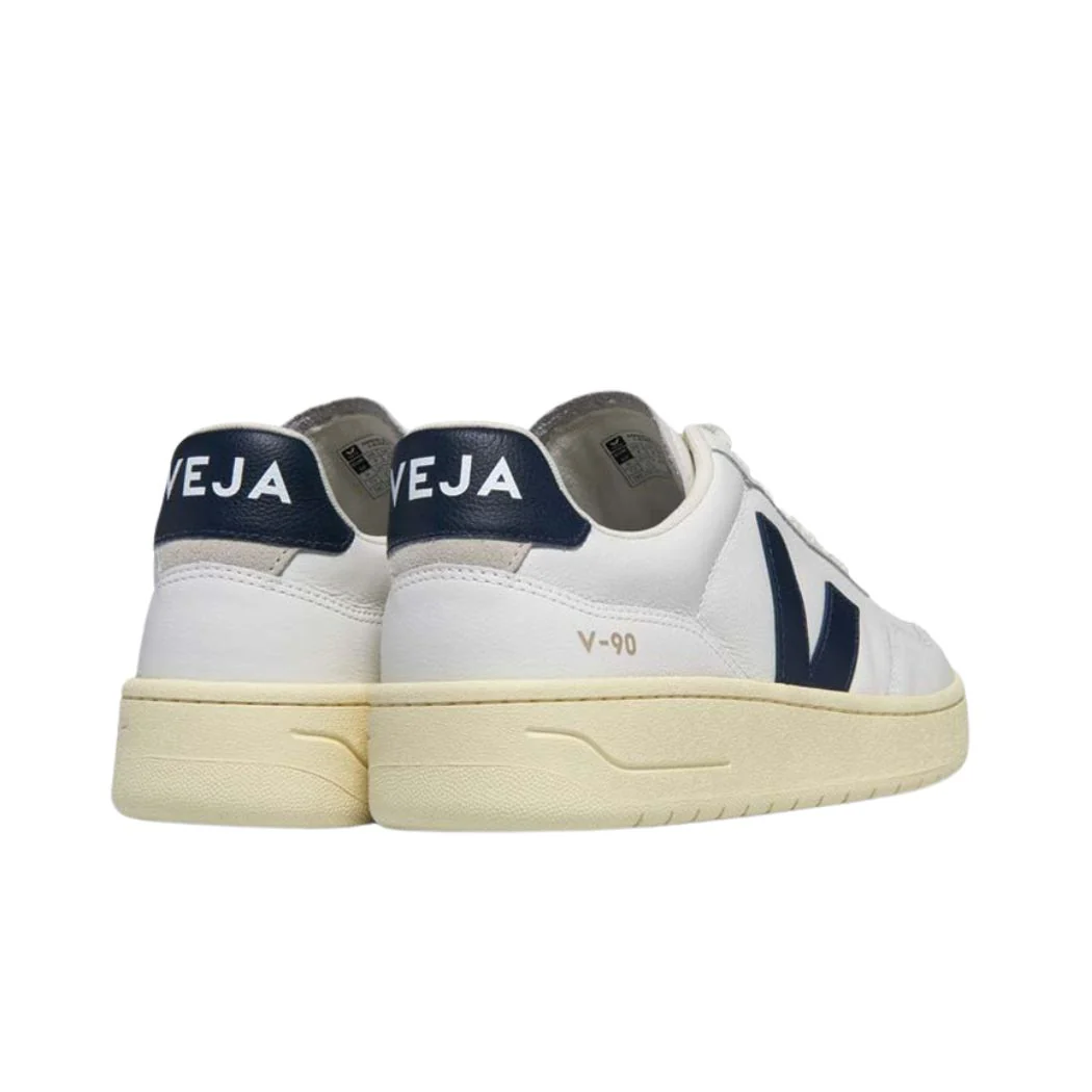 veja V-90 Women's Sneakers - Image 3