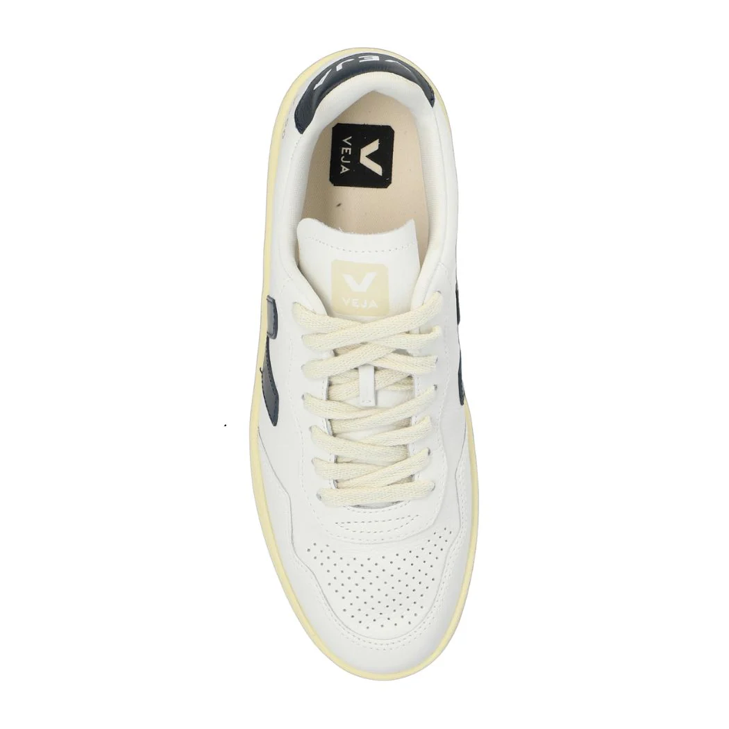 veja V-90 Women's Sneakers - Image 4