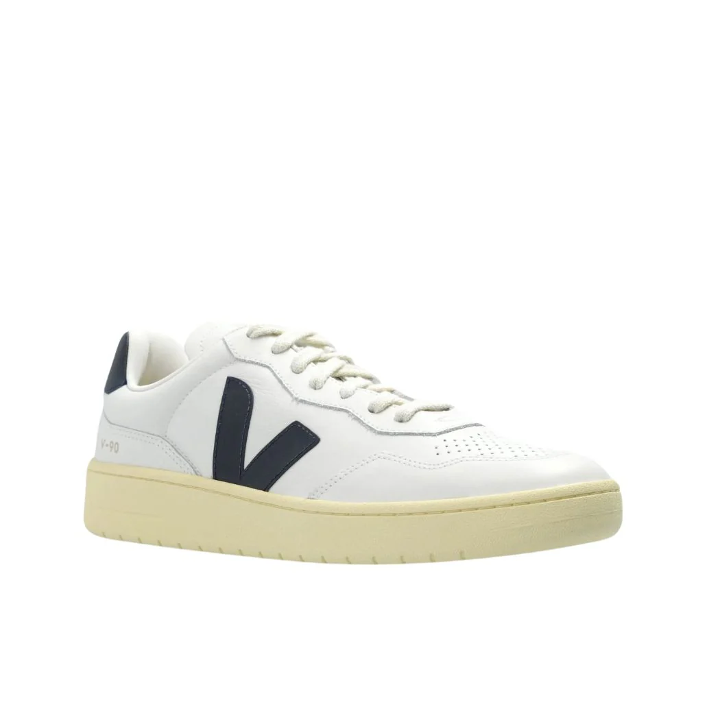 veja V-90 Men's Sneakers - Image 2